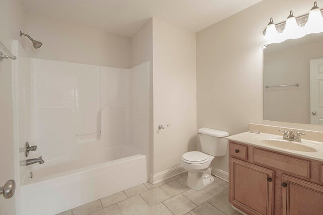 Building Photo - 128 Bogard Ln