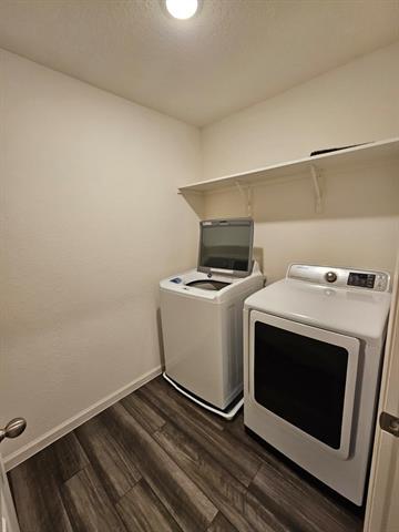 Building Photo - 16516 Jasmine Springs Dr