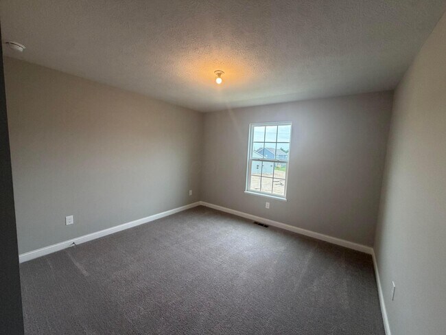 Building Photo - 9630 Lennon Ln