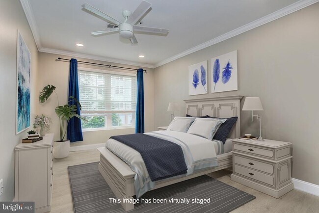 Building Photo - 273 S Pickett St