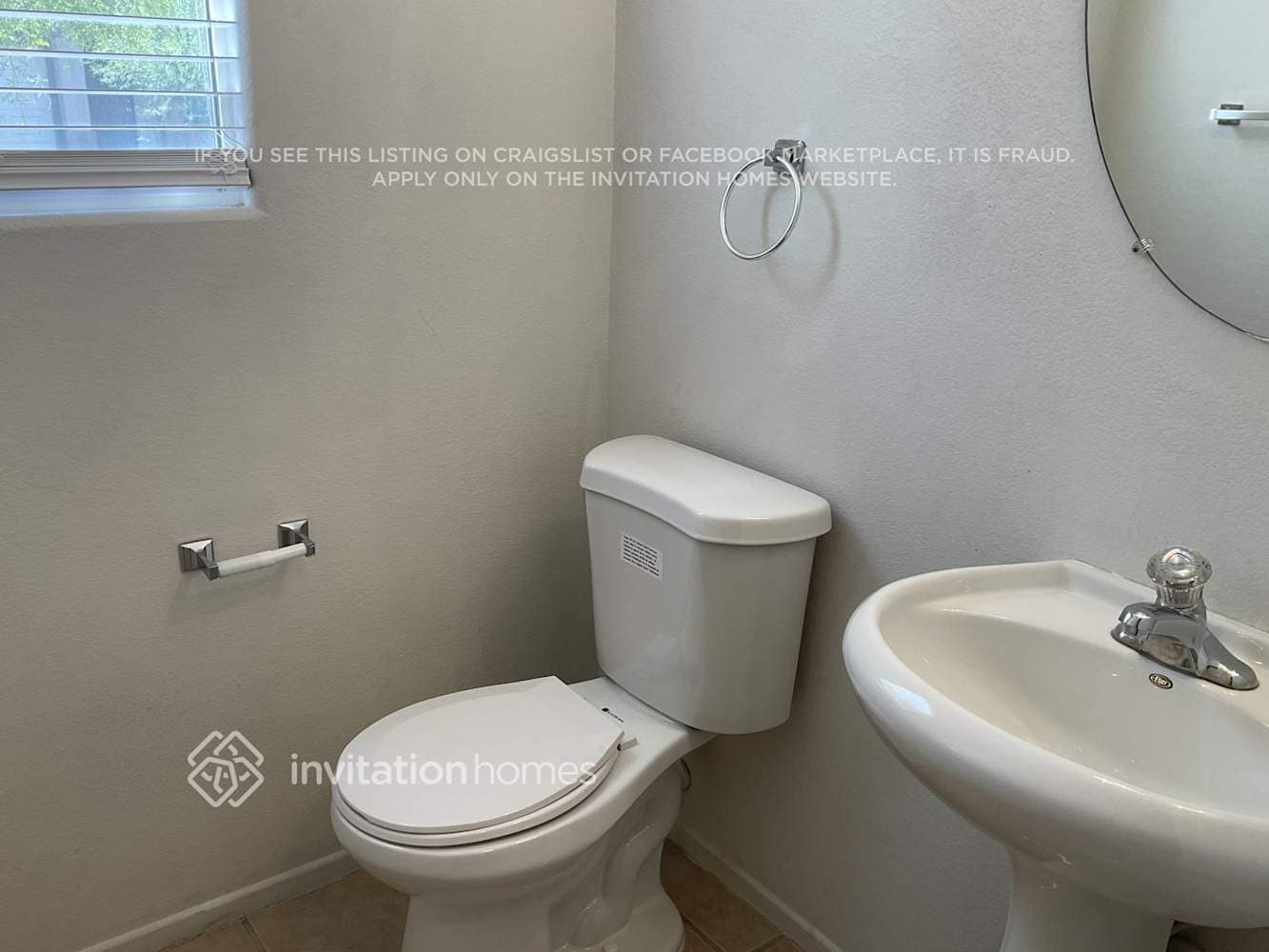 Building Photo - 9274 Hollander Ave