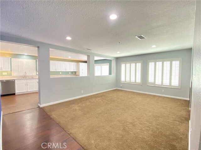 Building Photo - 971 Saltcoats Dr