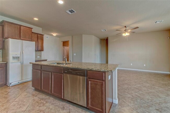 Building Photo - 225 Deep Creek Dr