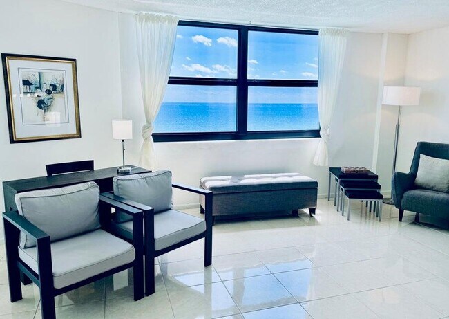 Building Photo - 5420 N Ocean Dr