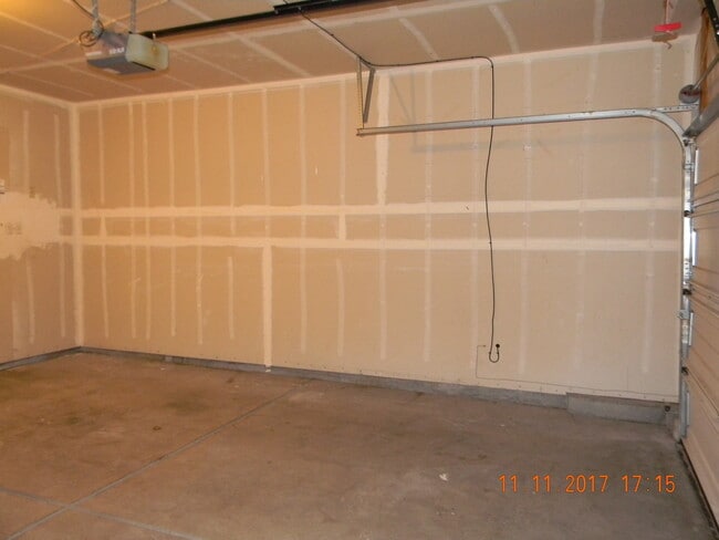 Building Photo - Roseville, Cresleigh Highlands, Near Galleria Mall, Single Story 3/4 Bed/office , Gardner, Patio ...