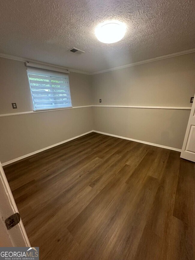 Building Photo - 2205 Mill Wood Ct NW