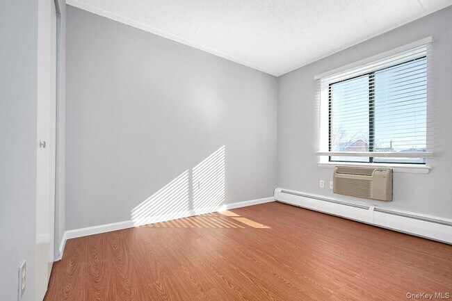 Building Photo - 123 Mamaroneck Ave