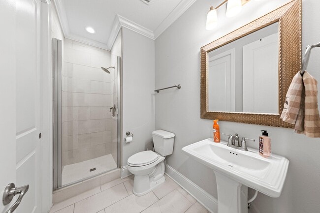 Building Photo - 802 Raihope Way