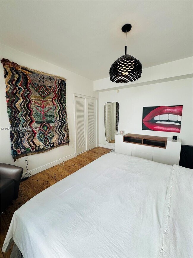 Building Photo - 1755 Washington Ave