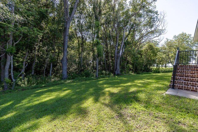 Building Photo - 5 Bedrooms!  Wooded Lot With No Back Neighbors • Luxury Finishes