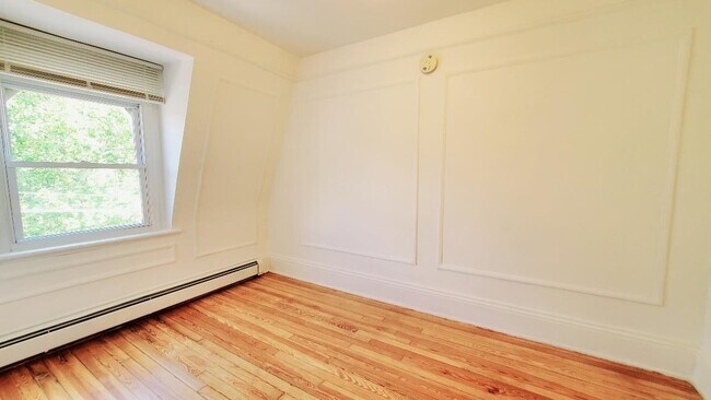 Building Photo - 63 Prospect St