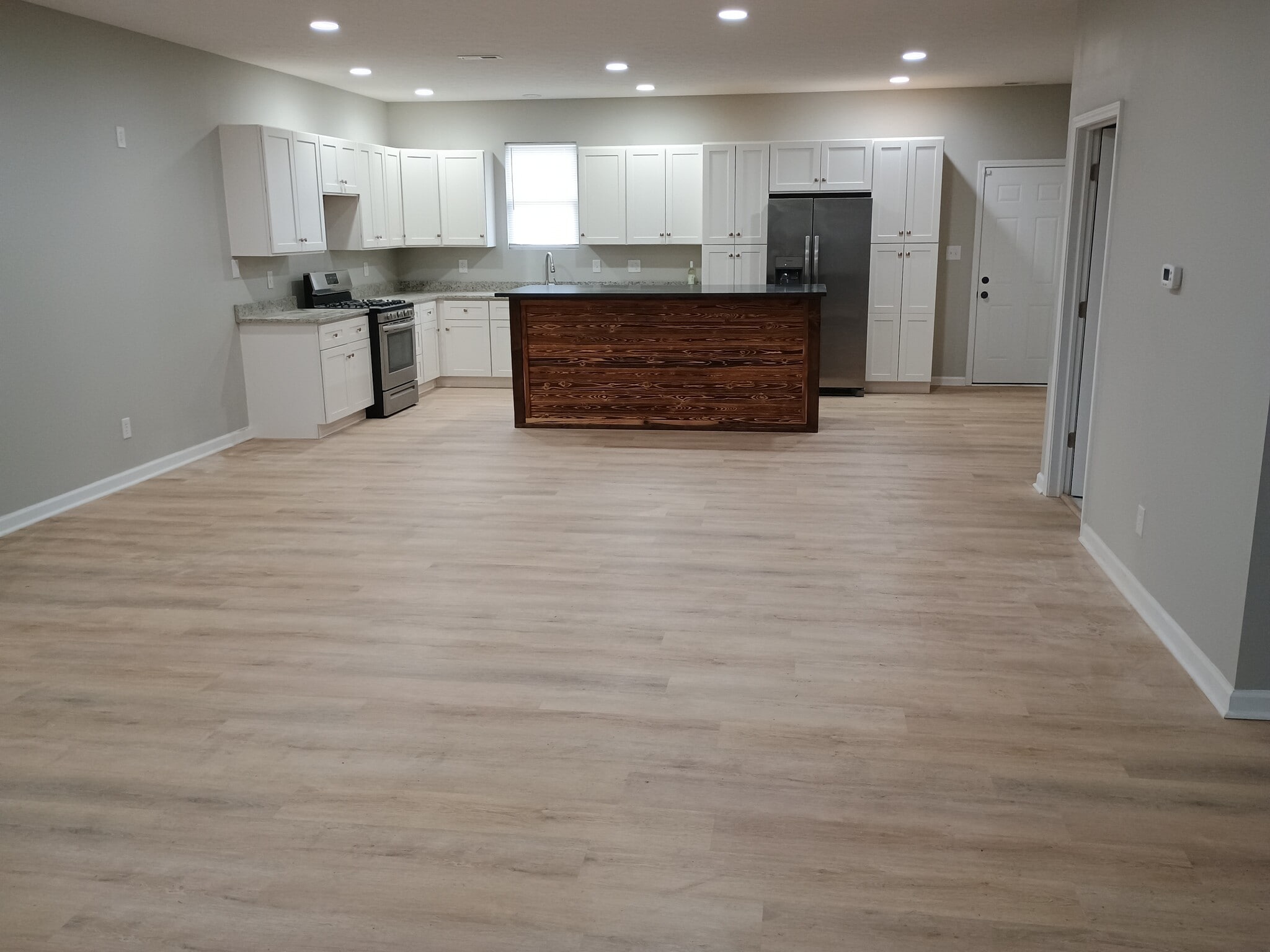 Open living space - 1618 N Rural St