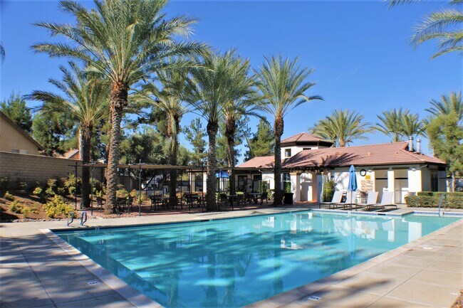 Building Photo - 14752 Eaglehead Mountain Dr
