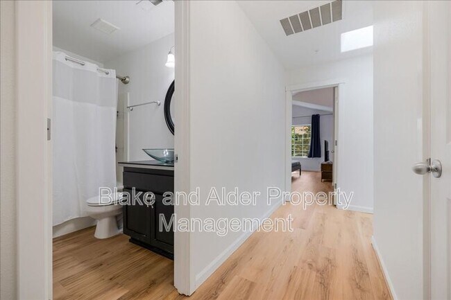 Building Photo - 445 SW 149th Terrace