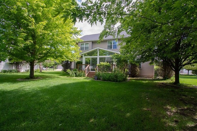 Building Photo - Rare Stonehedge 5-Bedroom Two-Story Home!