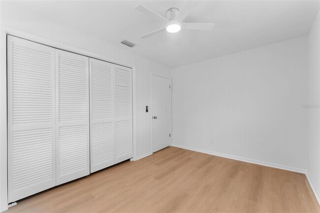Building Photo - 125 8th Ave NE