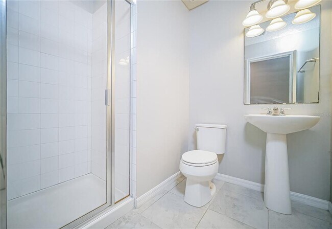 Building Photo - 5124 Crown Hvn Dr