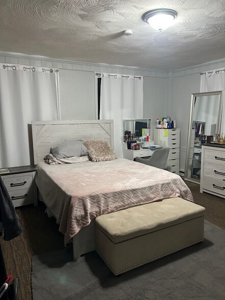 Building Photo - 117 Spring St