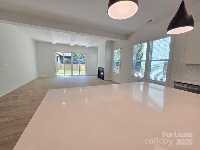 Building Photo - 511 Bowman Rd