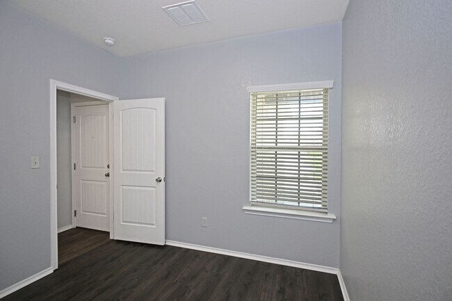 Building Photo - 133 Buttercup Bnd