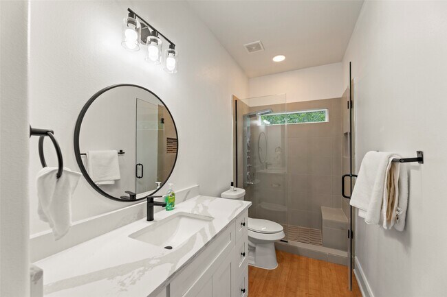 Building Photo - 3634 Dreyfus St