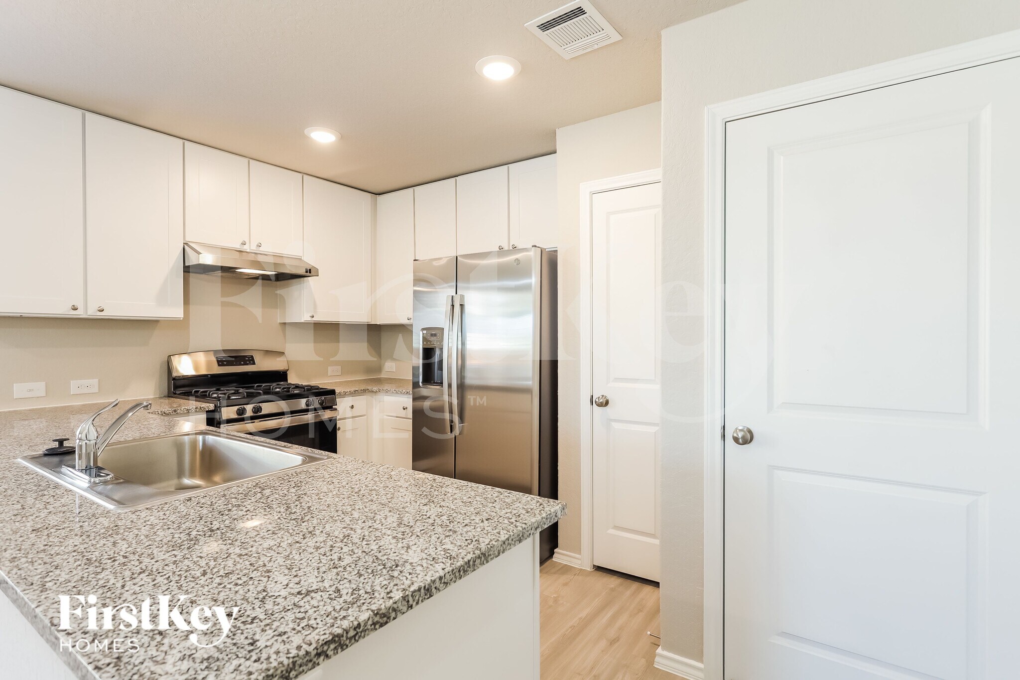 Building Photo - 10719 Prusiner Dr
