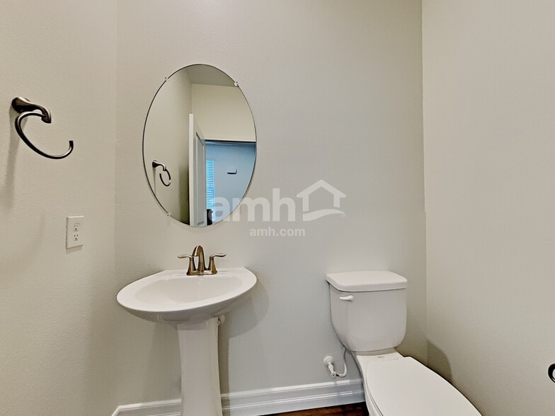 Building Photo - 6137 Wild Lilac Ct