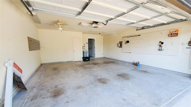 Building Photo - 201 Rio Vista Dr