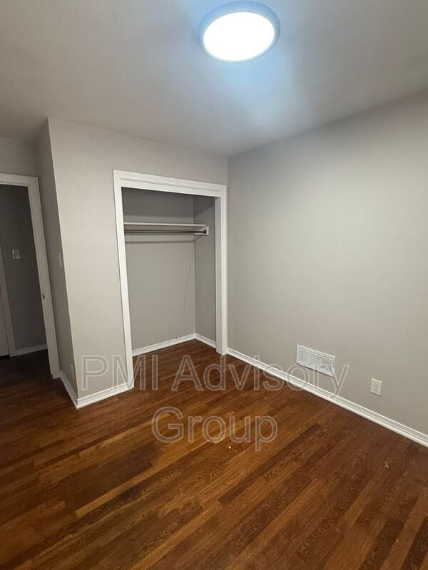 Building Photo - 3105 SE Adams St