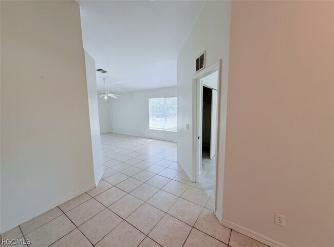 Building Photo - 541 Hancock Bridge Pkwy