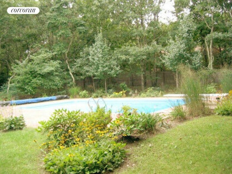 Building Photo - 37 Bonac Woods Ln