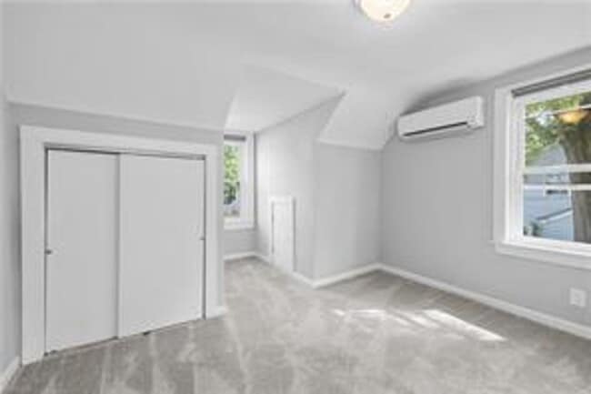 Building Photo - Check out this beautiful Cape Cod in the heart of Bayview!