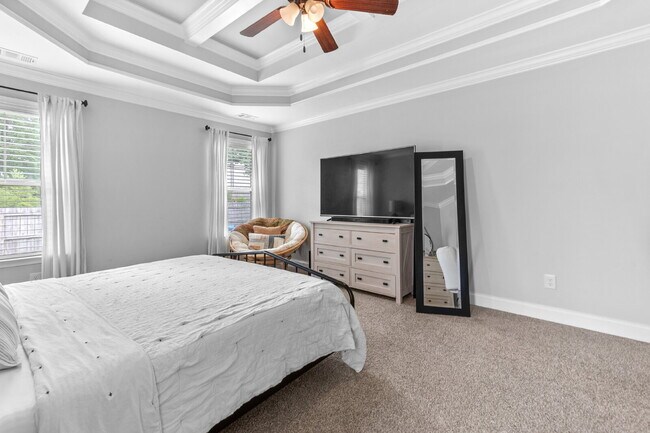 Building Photo - "Charming 3-Bedroom Home with 2 Full Baths...