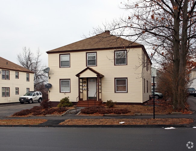 Primary Photo - Whitmarsh Apartments