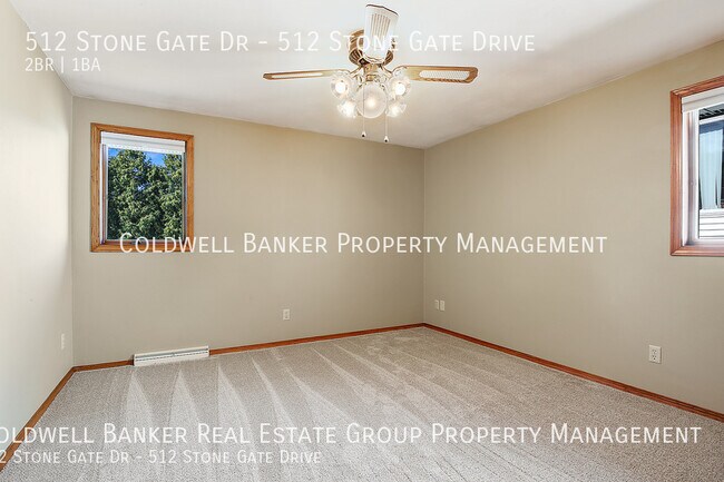 Building Photo - 512 Stonegate Dr