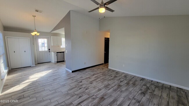 Building Photo - 1813 Arthur Ave