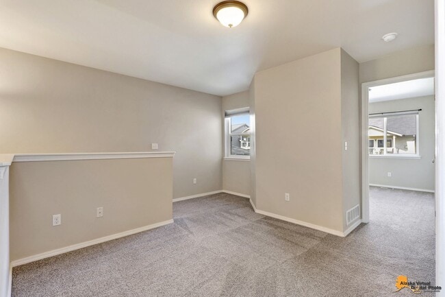 Building Photo - Beautiful 3-Bedroom Half Duplex in Eagle R...