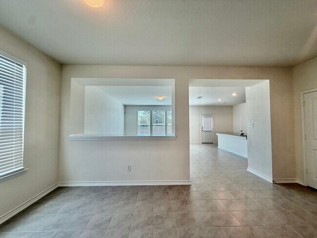 Building Photo - 8014 Canyon Wren Pk
