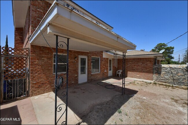 Building Photo - 6913 Pamlico Dr