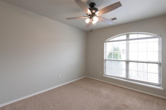 Building Photo - 14358 Redvine Rd