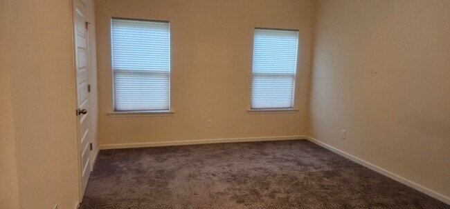 Building Photo - 110 Kaitlyn Cir