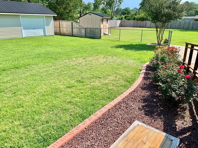 Building Photo - Charming Updated Home, Quiet Street Near Base, Fenced Yard!