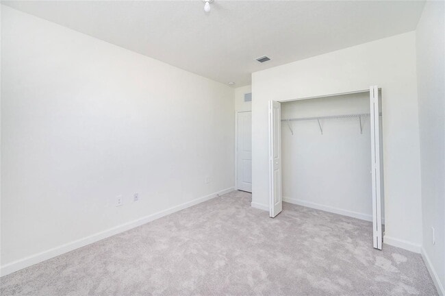 Building Photo - 2680 SE 10th St