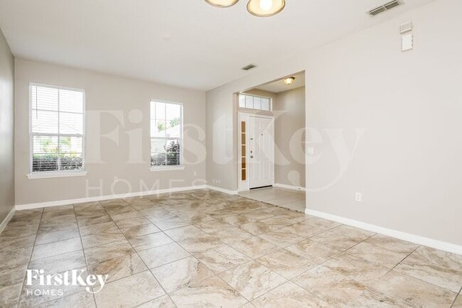 Building Photo - 763 Hacienda Cir