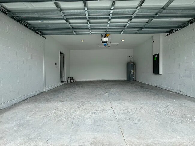 Building Photo - 2343 Burney Fls Ln