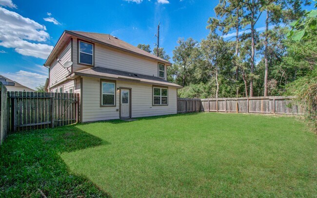 Building Photo - 10410 Solitude Way