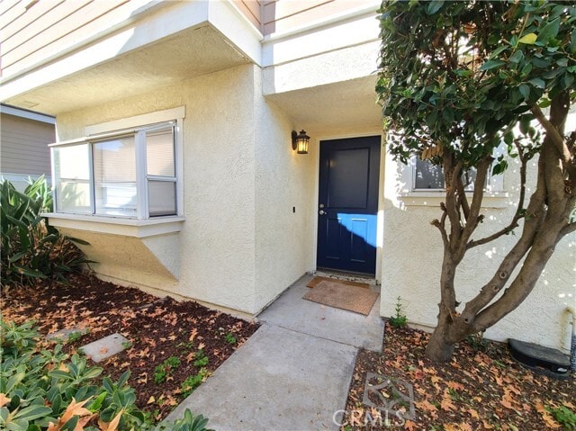 Primary Photo - 25670 Huron St