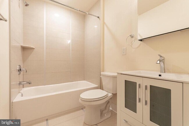 Building Photo - 1430 South St