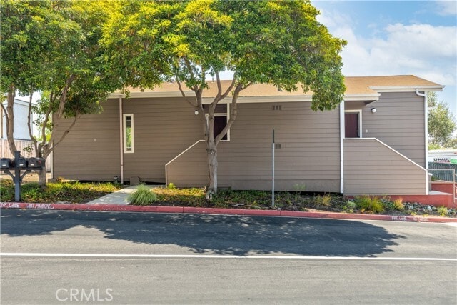 Building Photo - 103 Fontana Ave