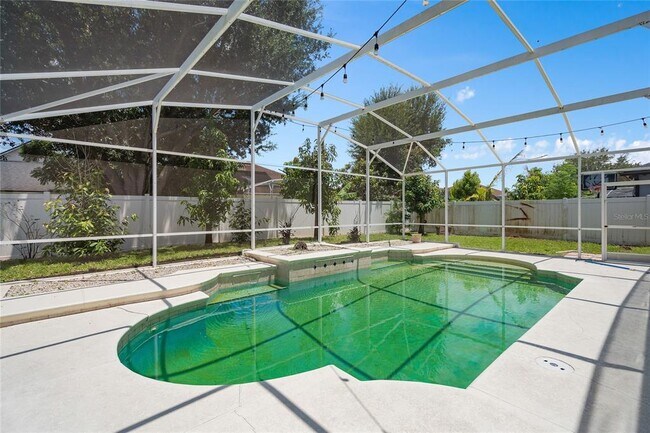 Building Photo - 13821 Amberleigh Rd